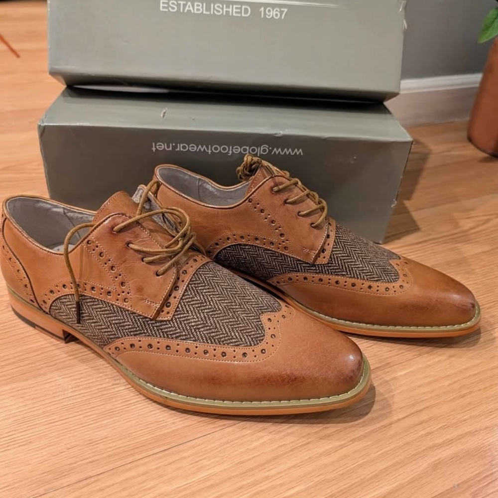 Stylish Tan and Gray Men's Oxfords